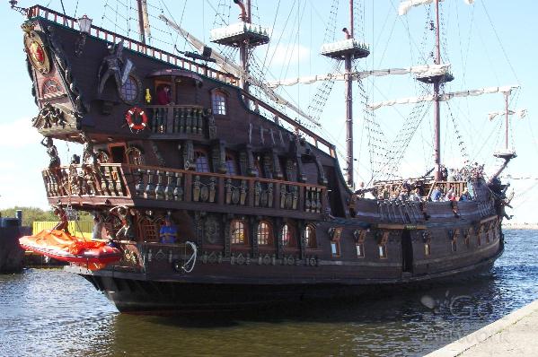 Pirate's Ship
